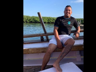 Novinho 69 acompanhante de Luxo em Camaçari