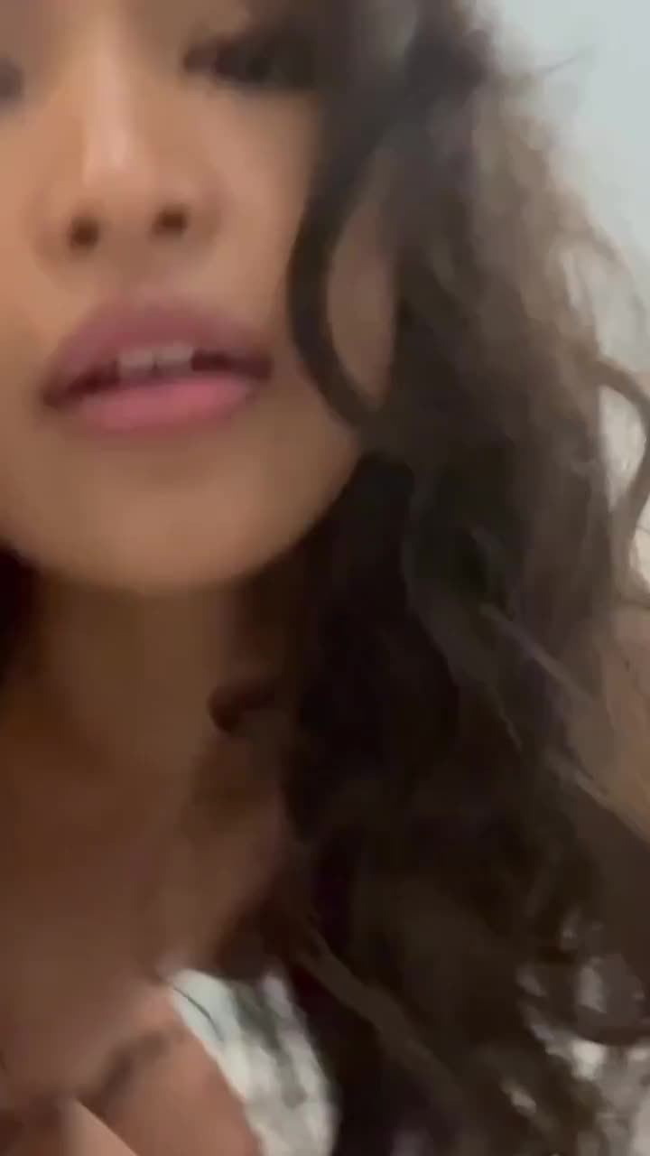Vivi Sampaio 